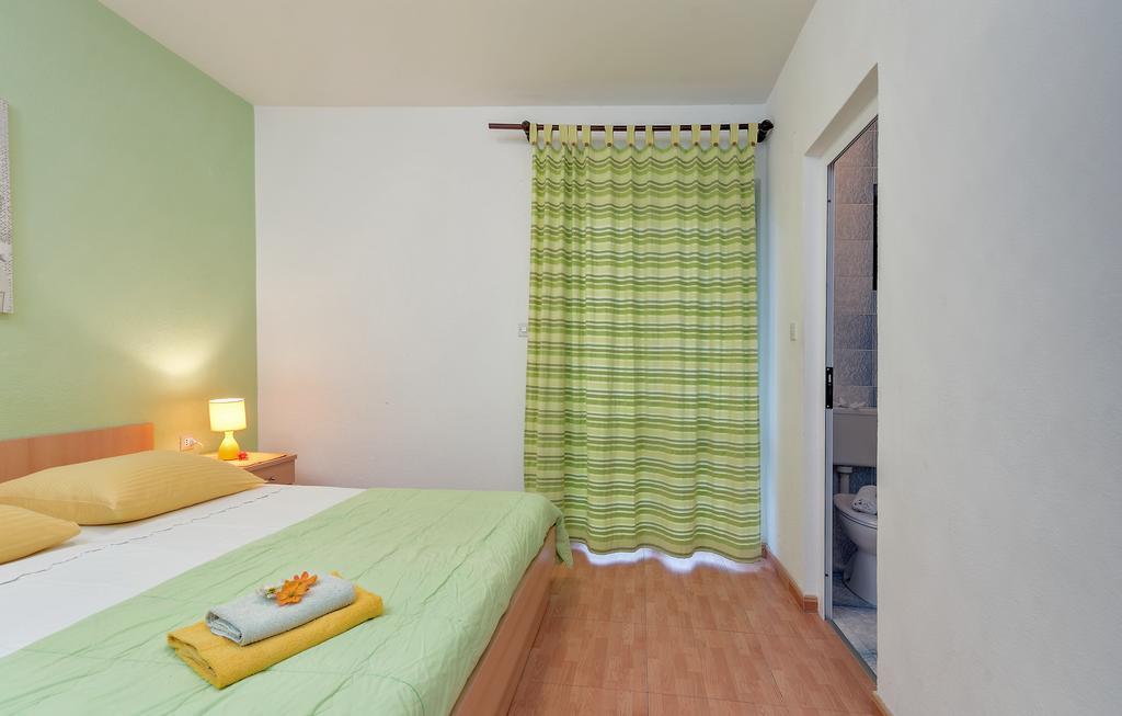 Beach Resort Apartments Bucina Башка-Вода Экстерьер фото