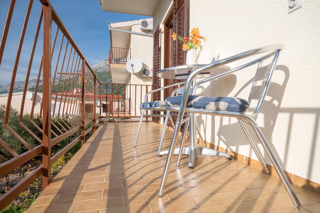 Beach Resort Apartments Bucina Башка-Вода Экстерьер фото
