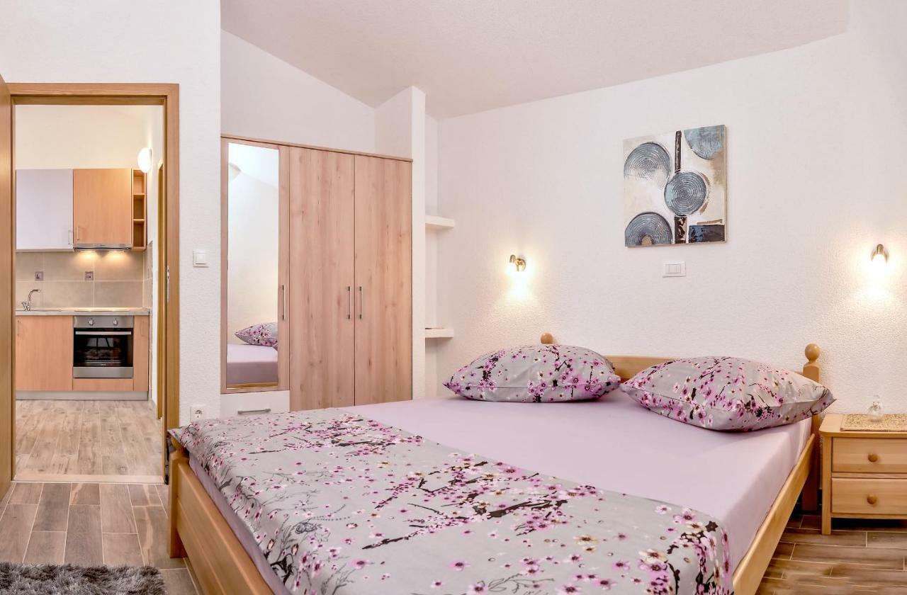 Beach Resort Apartments Bucina Башка-Вода Экстерьер фото
